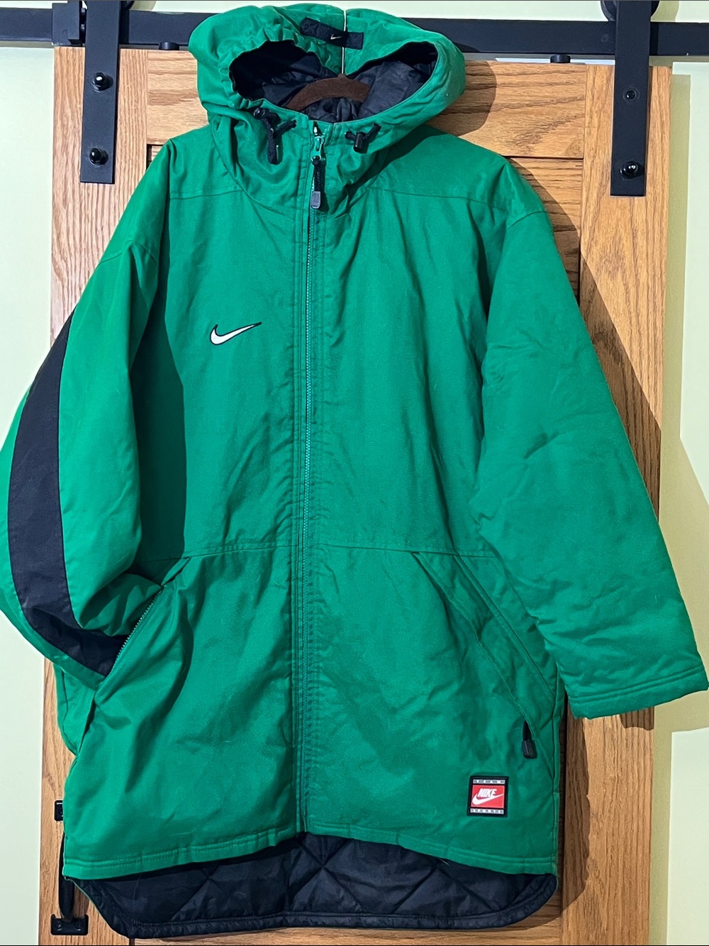90s Nike Green Hooded Ski Jacket with Black Accents